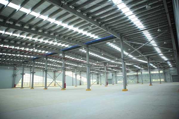 鋼結構廠房為什么能抗震，原來全靠它支撐